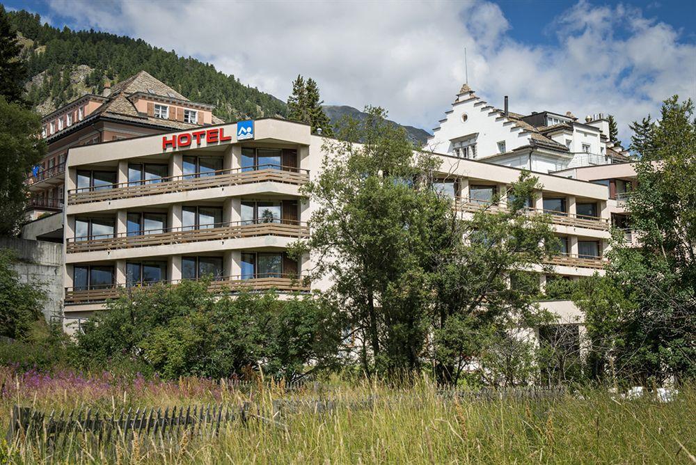 Quadratscha Alpenhotel Замедан Екстериор снимка